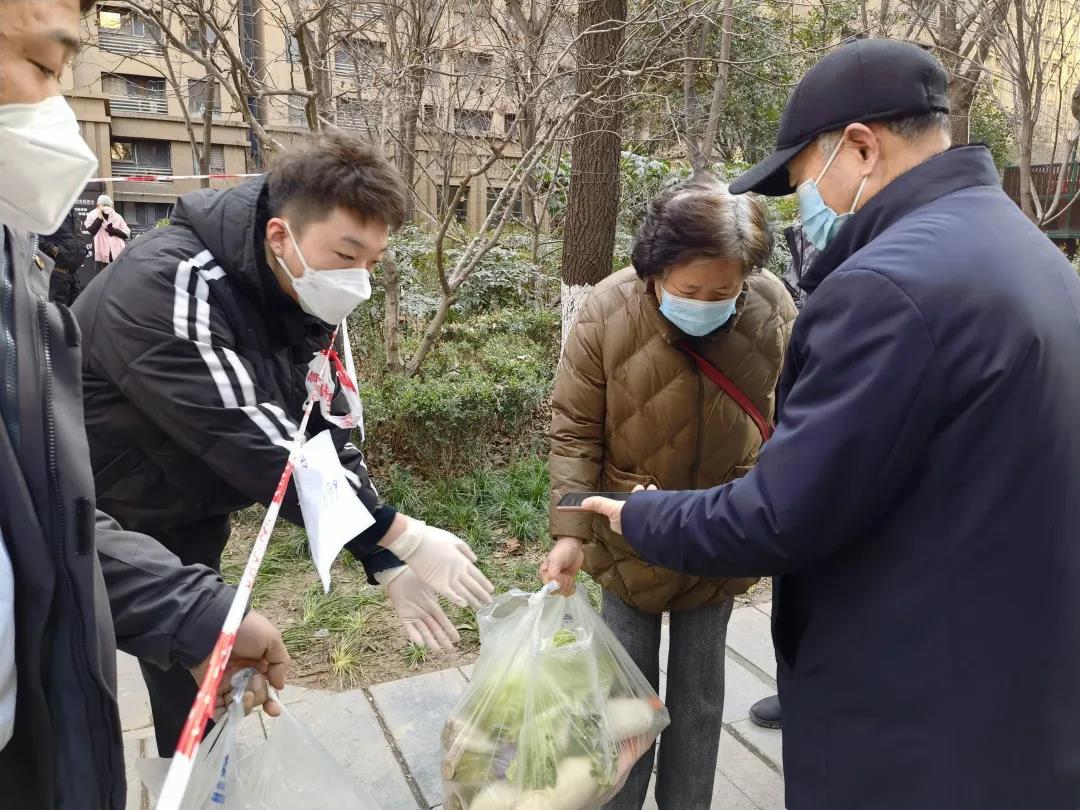 防控一線 致敬平凡崗位中最可愛(ài)的人